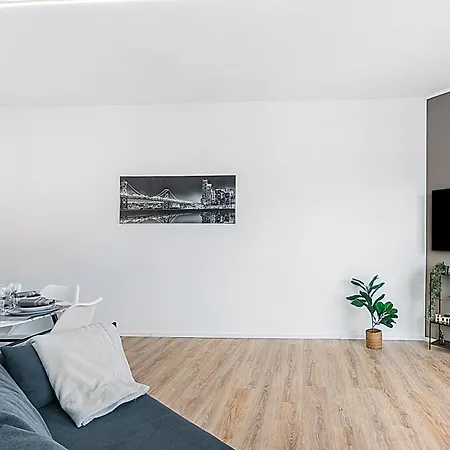 Appartement Specchio Di Cielo Center - Happy Arona