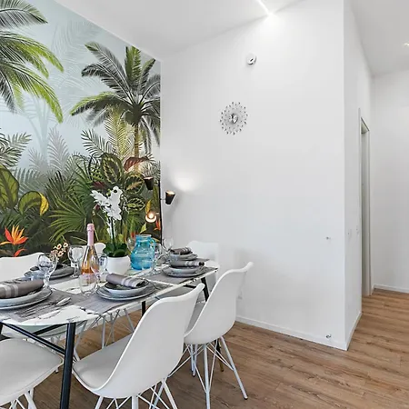 Specchio Di Cielo: Flat With Terrace And Ac Center - Happy Apartman Arona
