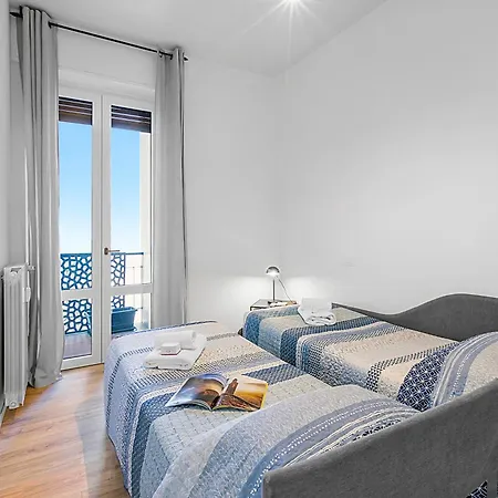 Specchio Di Cielo: Flat With Terrace And Ac Arona Center - Happy Rentals Arona