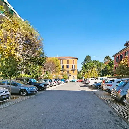 Specchio Di Cielo: Flat With Terrace And Ac Arona Center - Happy Rentals Arona