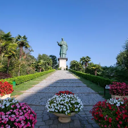 Specchio Di Cielo Center - Happy * Arona