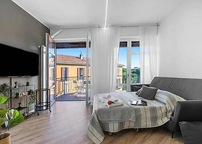 Appartement Specchio Di Cielo Center - Happy Arona