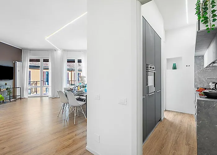 Apartmán Specchio Di Cielo Center - Happy Arona